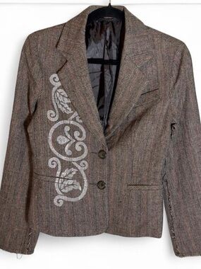 Zucozz Y2K brown plaid blazer with white design size medium
